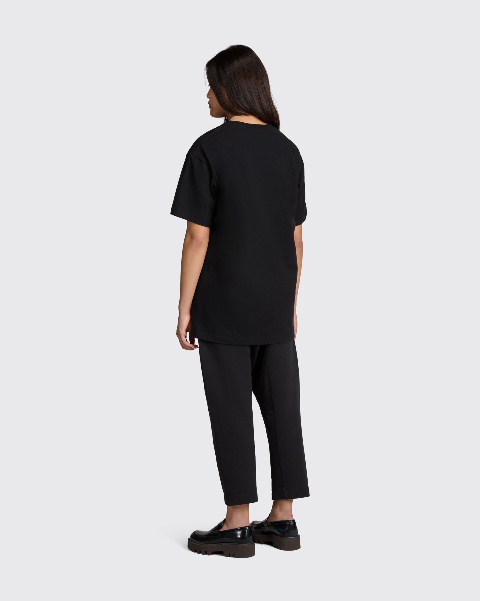 Heavyweight Crewneck T-shirt in Black - Image 3